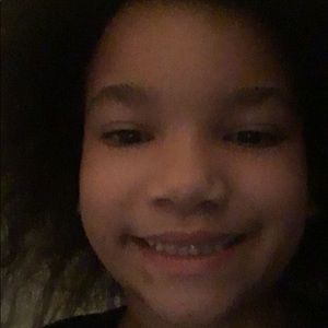 Meet your Posher, Aisha